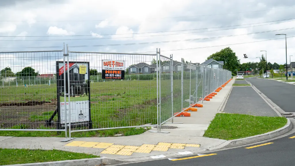 Temporary Fencing Hire Auckland Real Estate Construction Site Safe